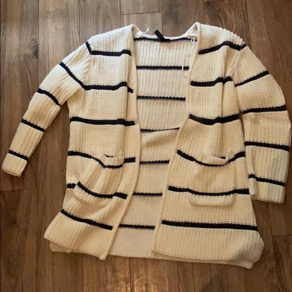 very cute striped cardigan. worn only once.